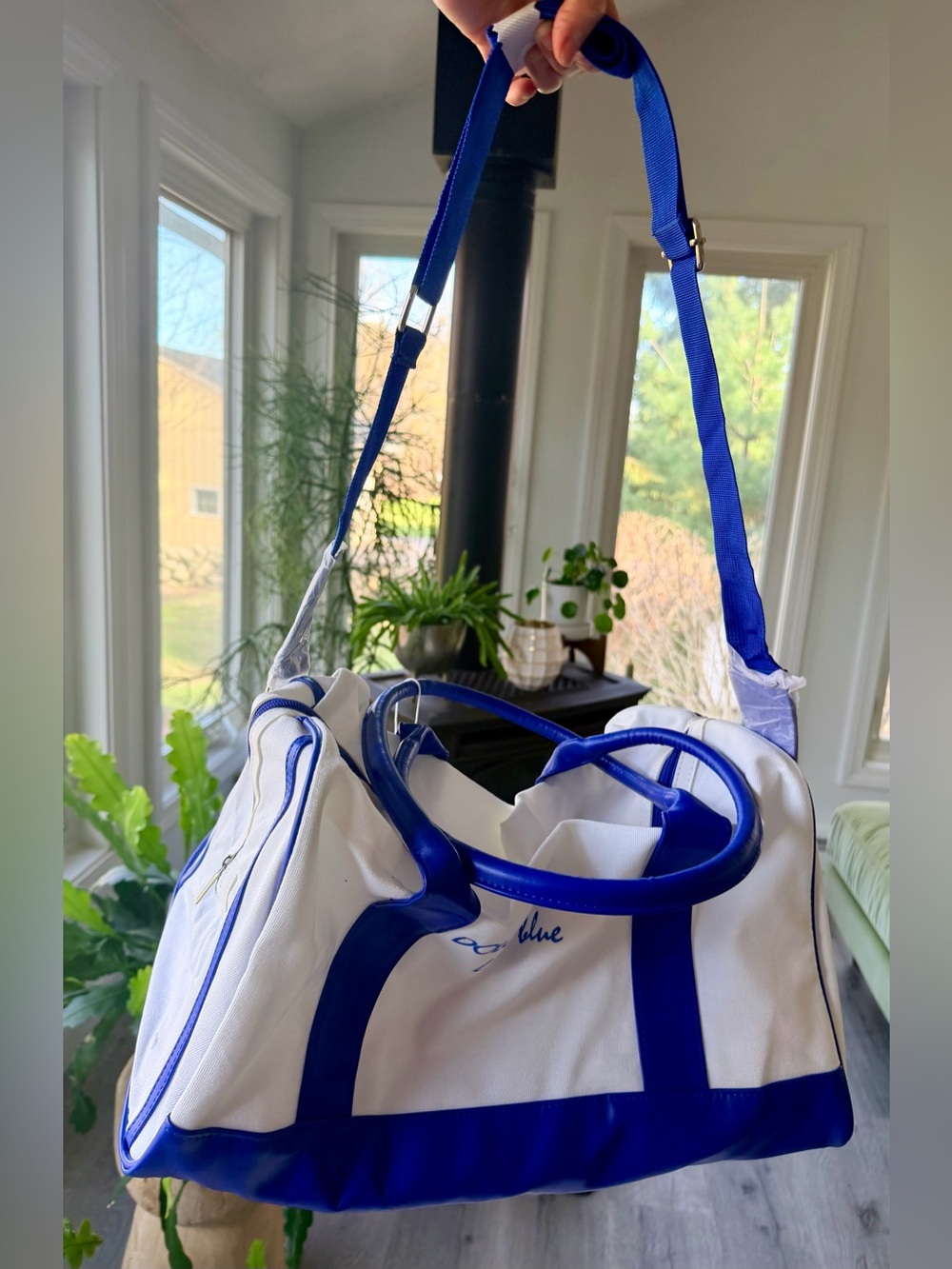 BRAND NEW Dolce & Gabbana ‘Light Blue’ Duffle SEALED in Plastic Bag 2 Way Carry - Picture 7 of 16
